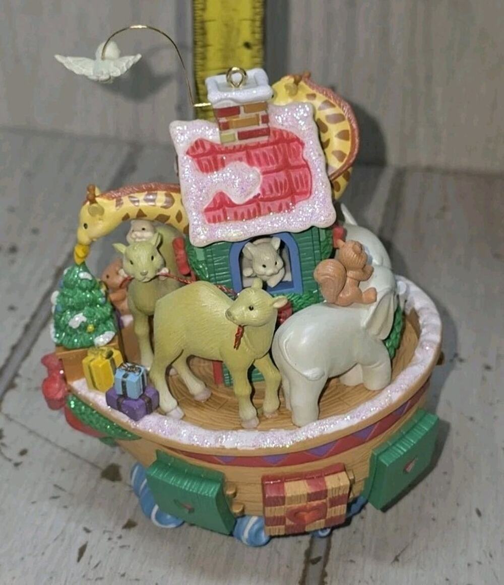 Vtg Carlton Ornament Noah’s Ark Lights Motion Sound 1998 It’s A Small World Xmas